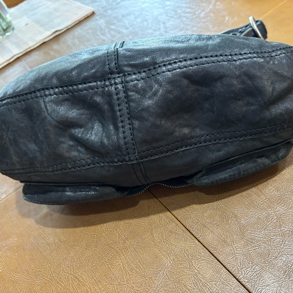 Lucky Brand Black Leather STASH shoulder bag - Picture 13 of 15